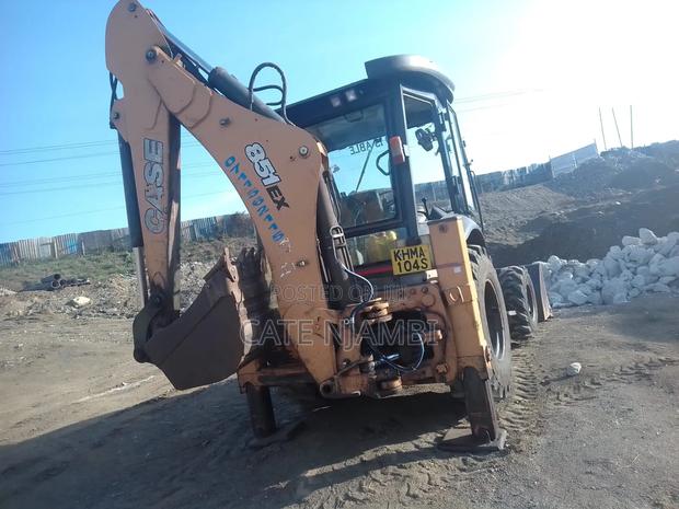 Backhoe Case - thumbnail 3