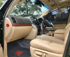 Toyota Land Cruiser 2013 Black