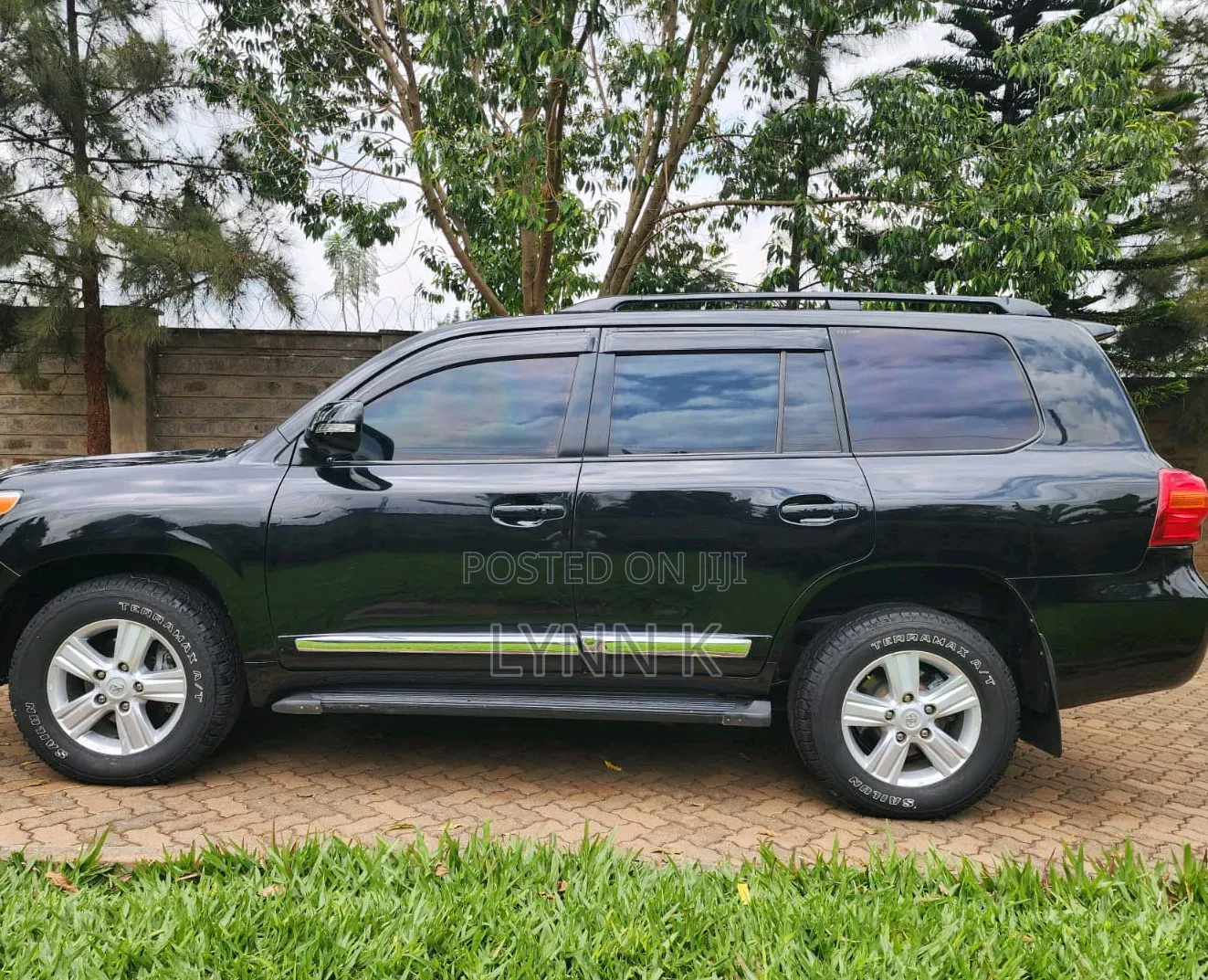 Toyota Land Cruiser 2013 Black