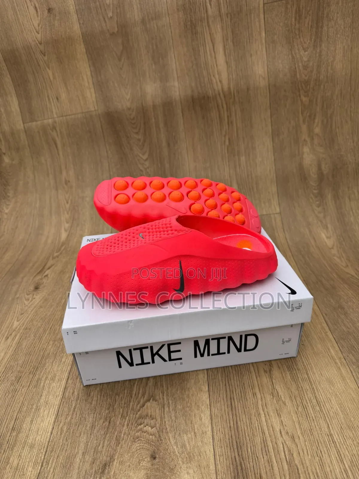 Nike Mind 001