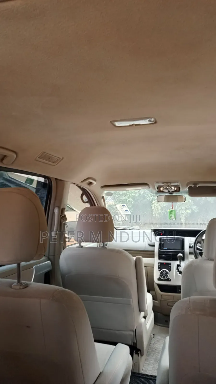 Toyota Noah 2011 White