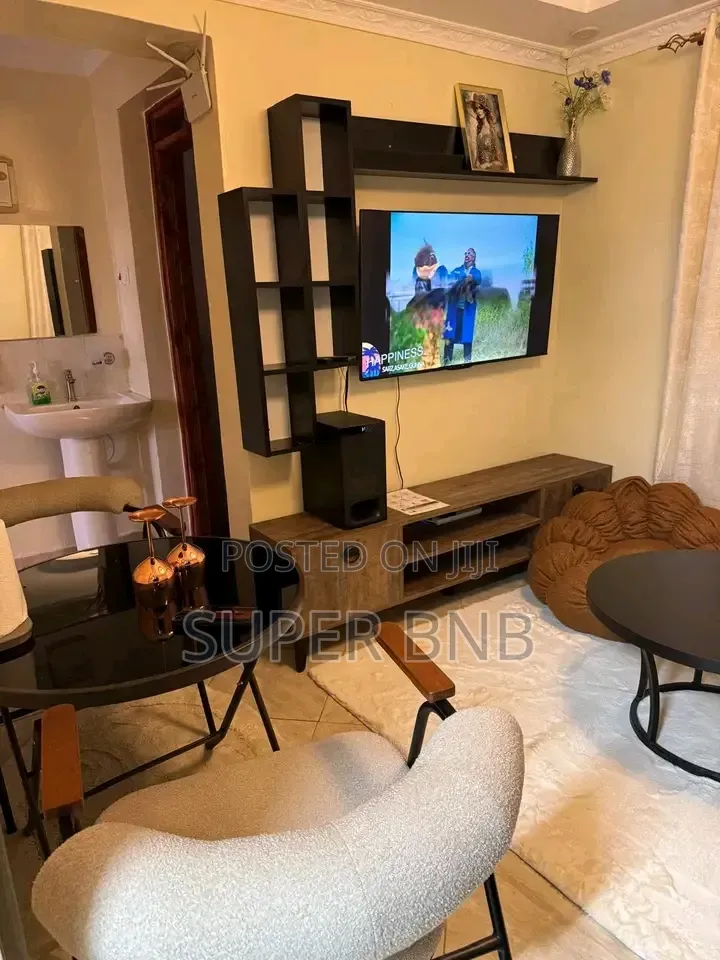 Modern 1-Bed | Kamakis | KSH 3,000/Night