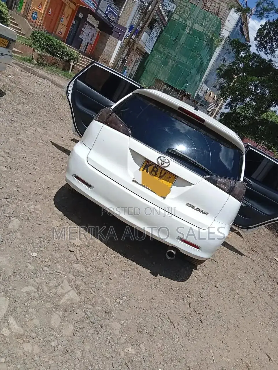 Toyota Caldina 2004 White