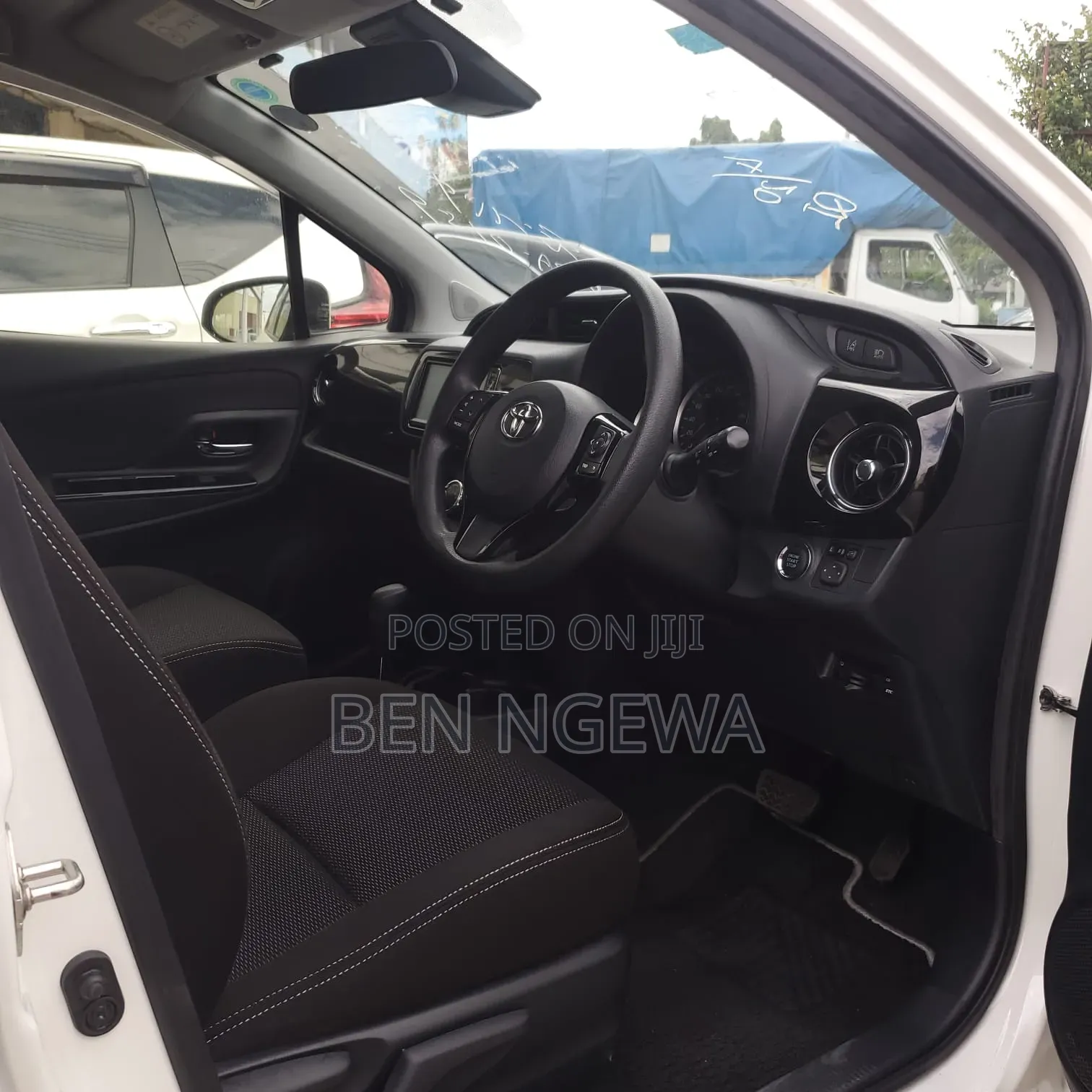 Toyota Vitz 2019 Silver