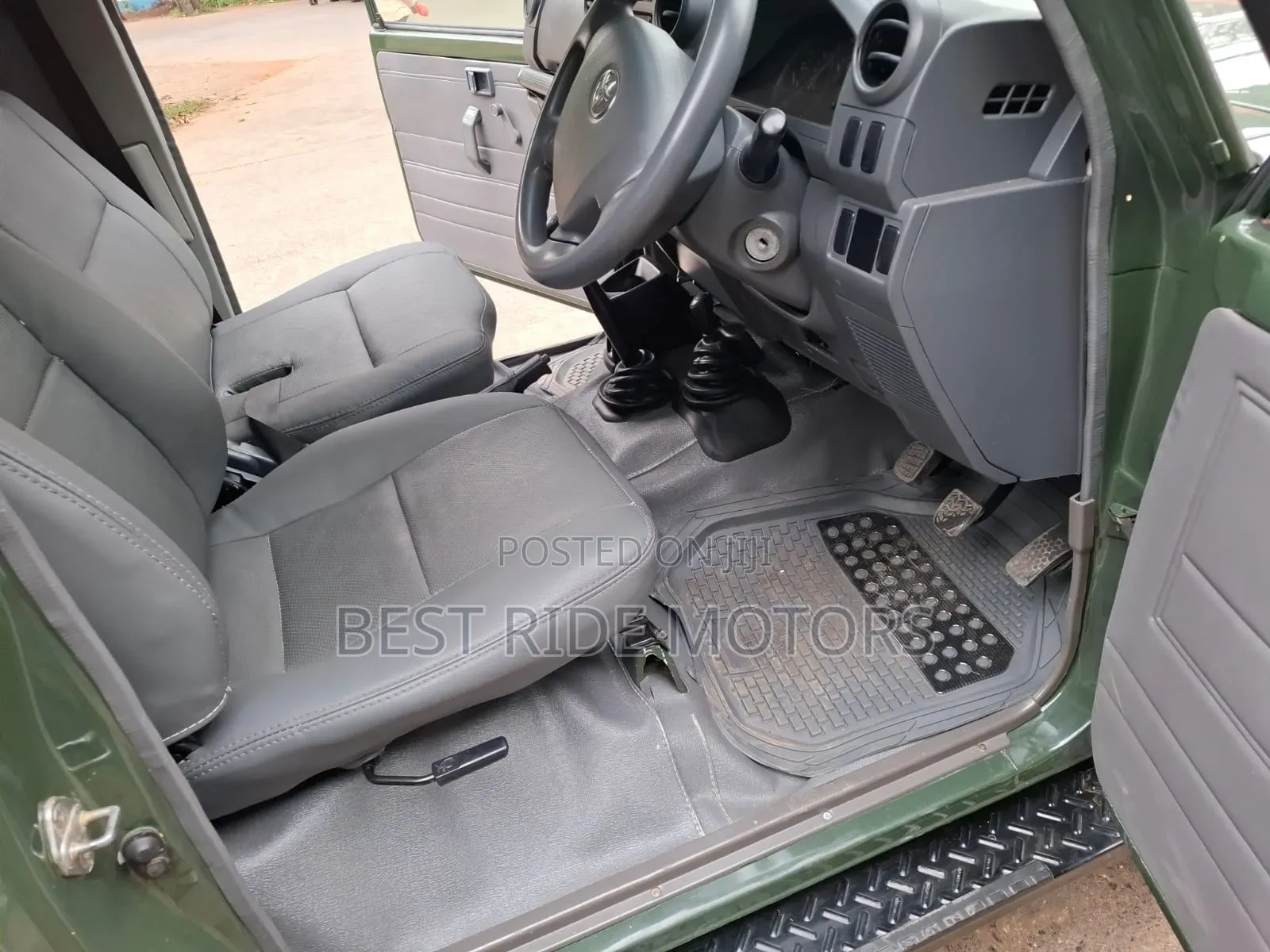 Toyota Land Cruiser 79 Series 2017 Green