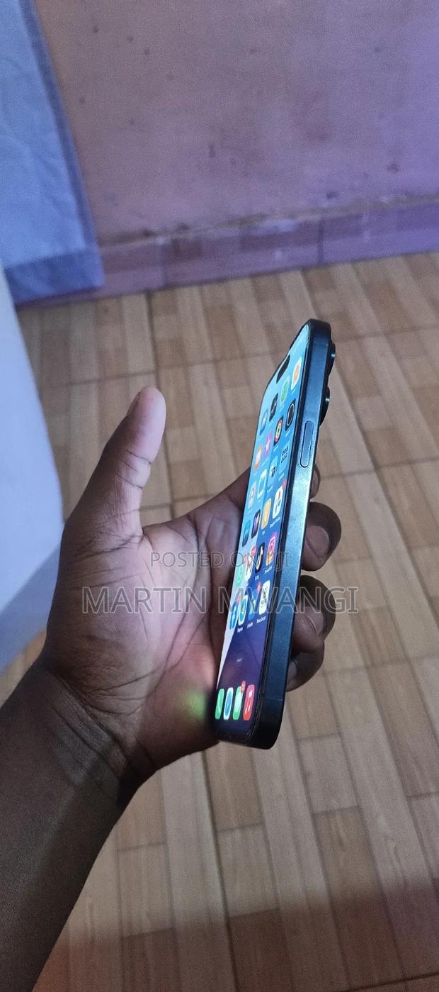 Apple iPhone 15 Pro Max 256 GB Blue - thumbnail 3