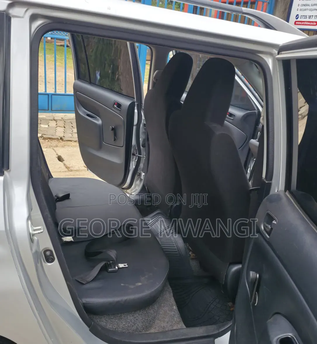 Toyota Probox 2018 Silver