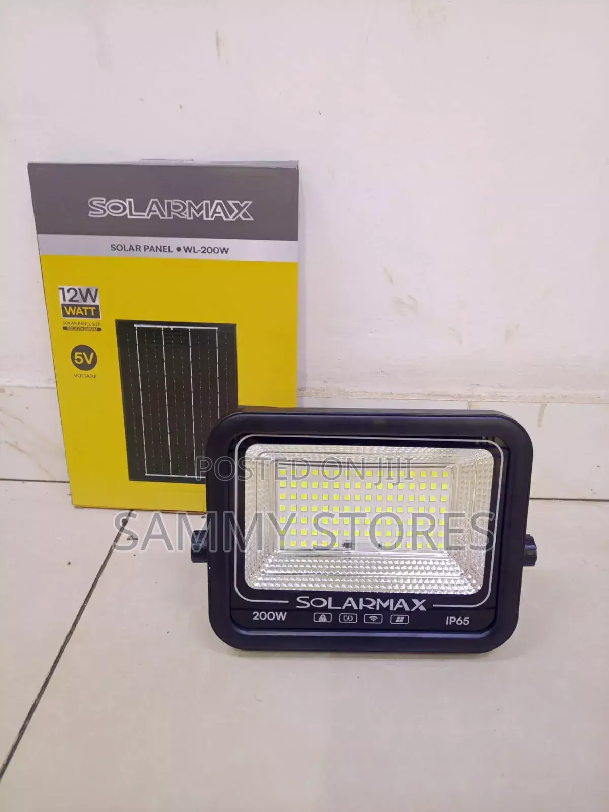 Solar Powered Led Floodlight High-Brightness Security Lamp