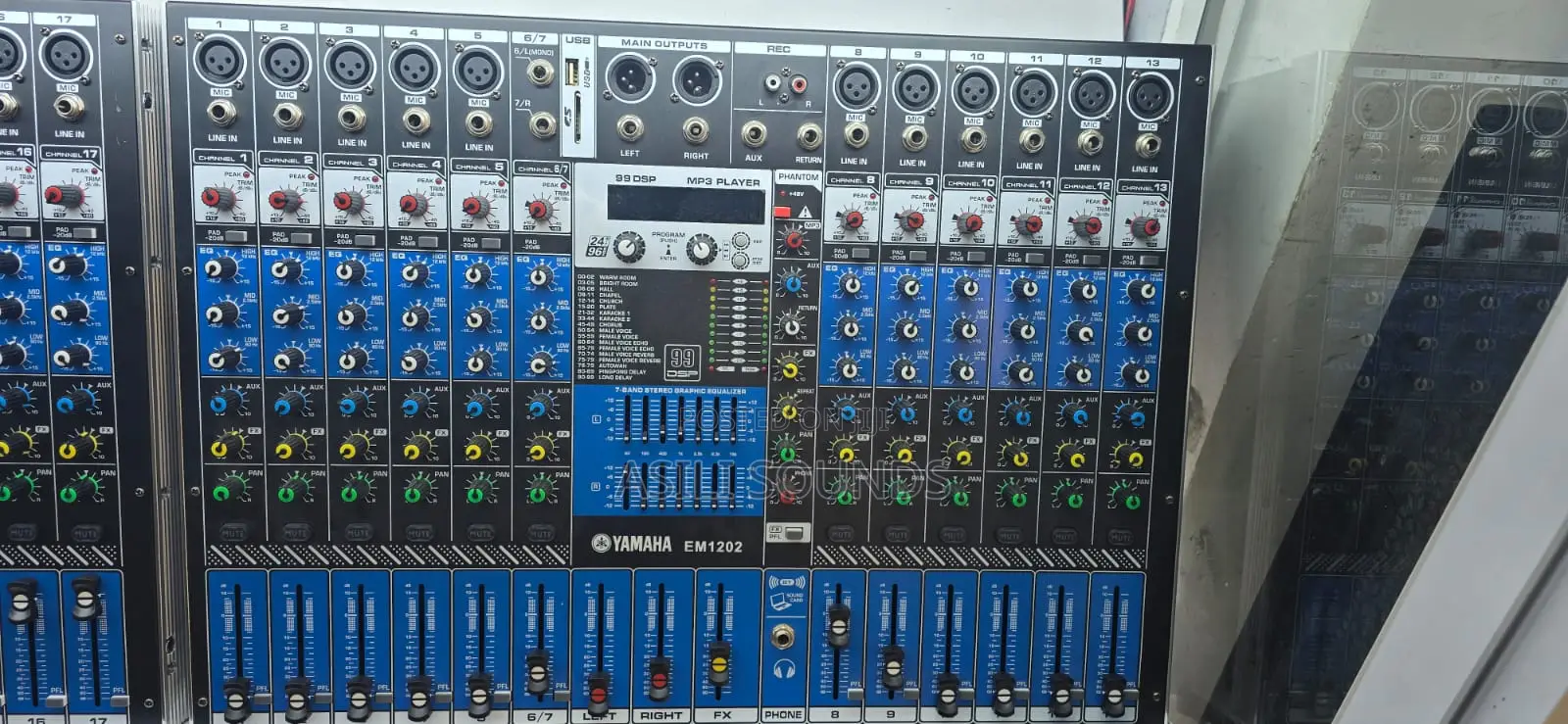 Yamaha 12 Channel Mixer