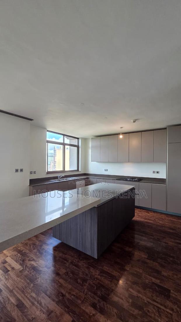 4bdrm Duplex in Parklands for rent - thumbnail 2