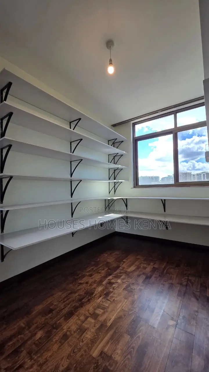 4bdrm Duplex in Parklands for rent