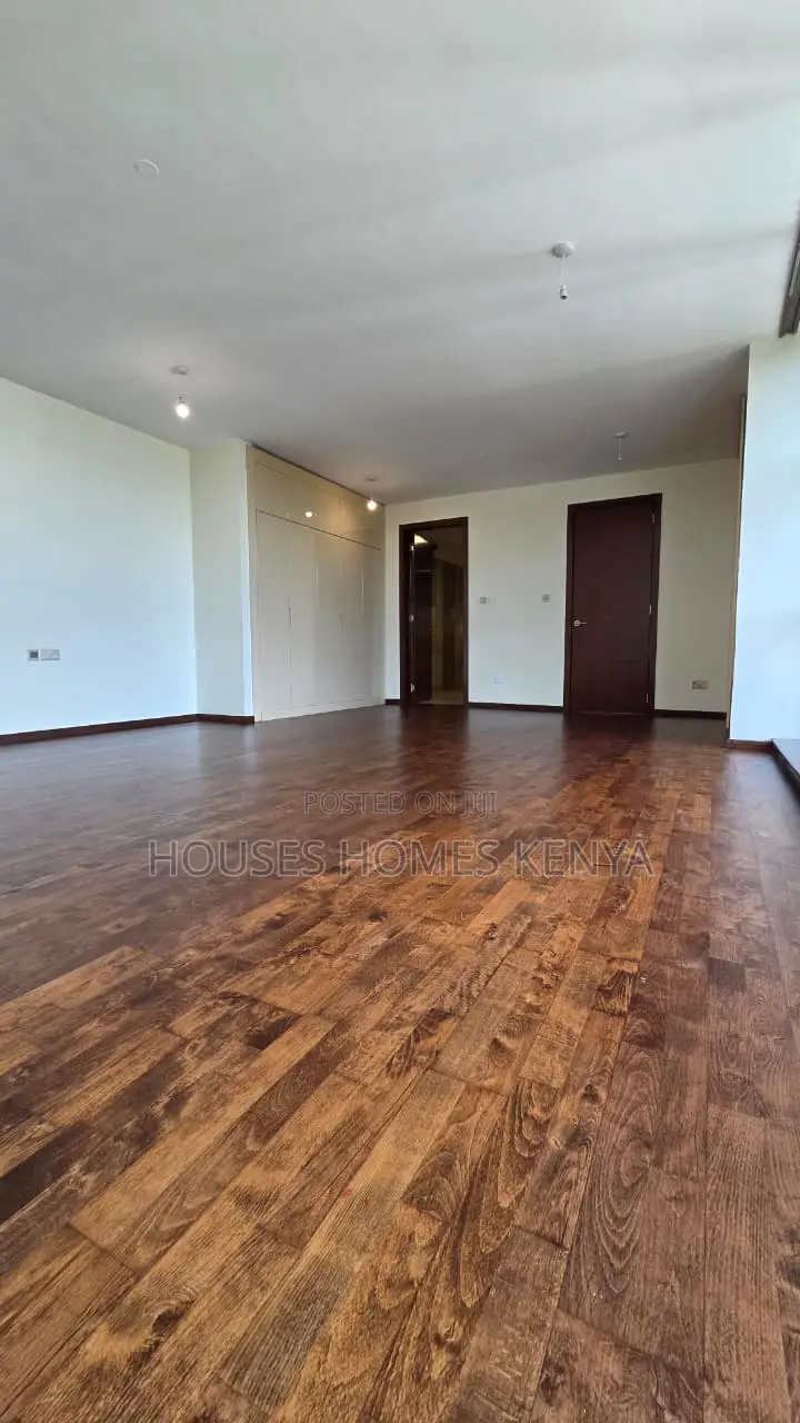 4bdrm Duplex in Parklands for rent