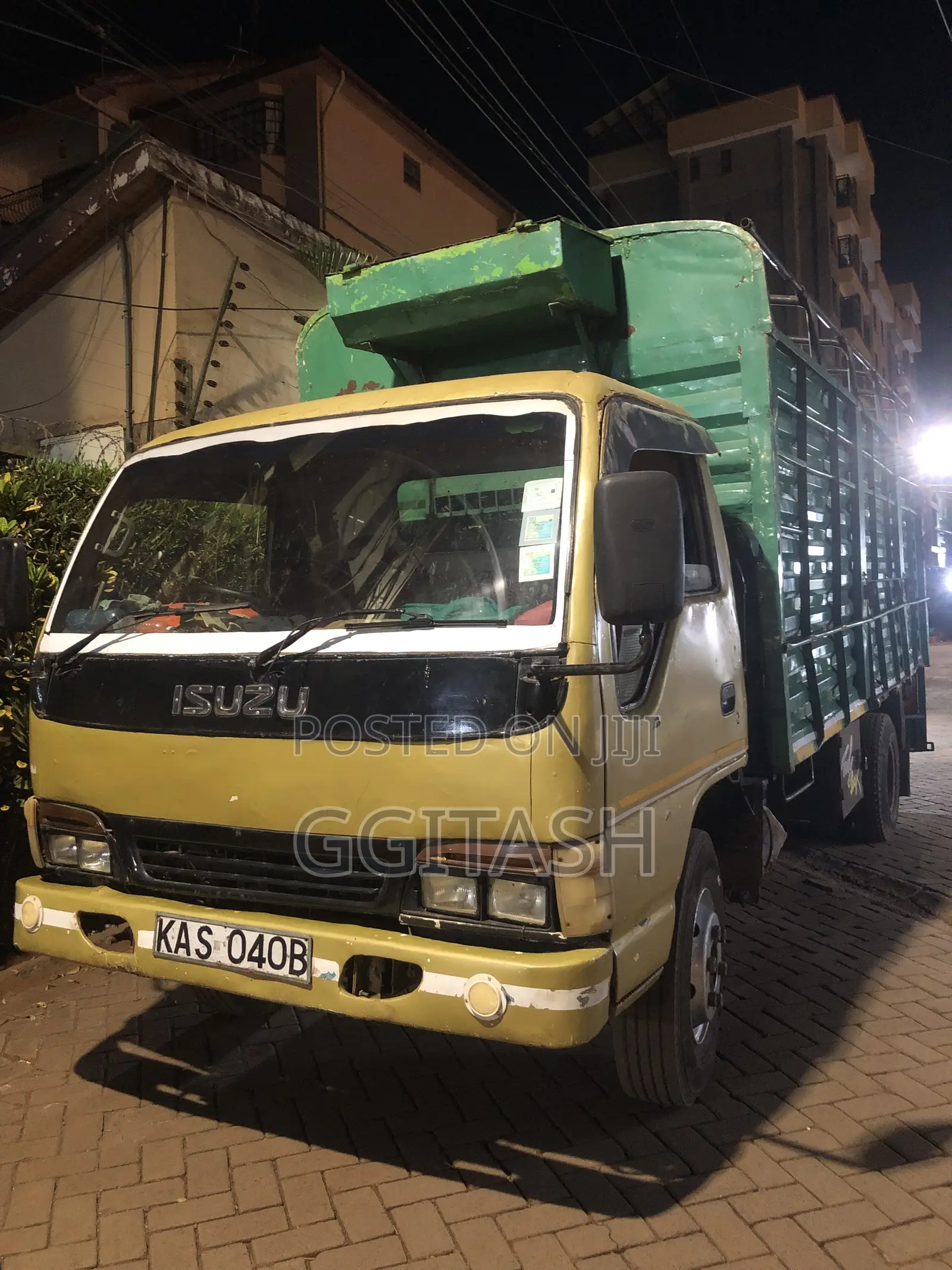 Isuzu Truck NPR