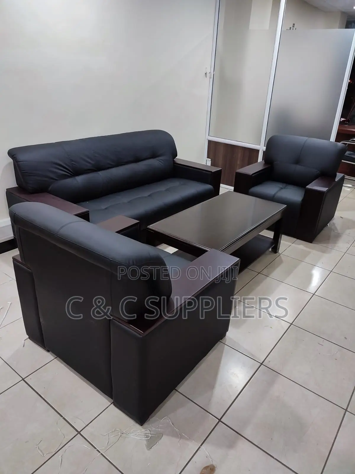 5-Seater Black Sofa Set With Wood Armrest