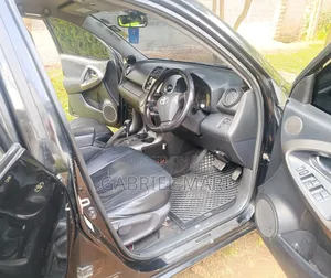 Toyota Vanguard 2010 Black