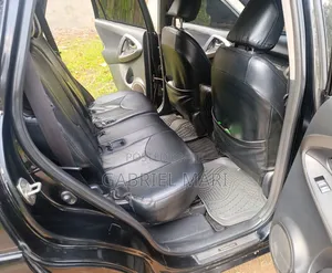 Toyota Vanguard 2010 Black