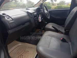Isuzu D-MAX 2015