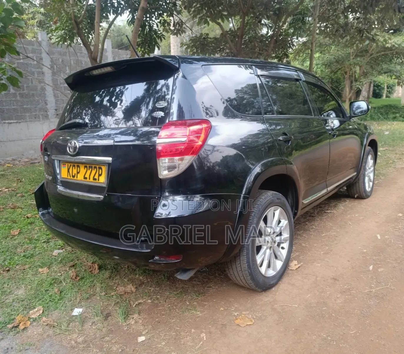 Toyota Vanguard 2010 Black