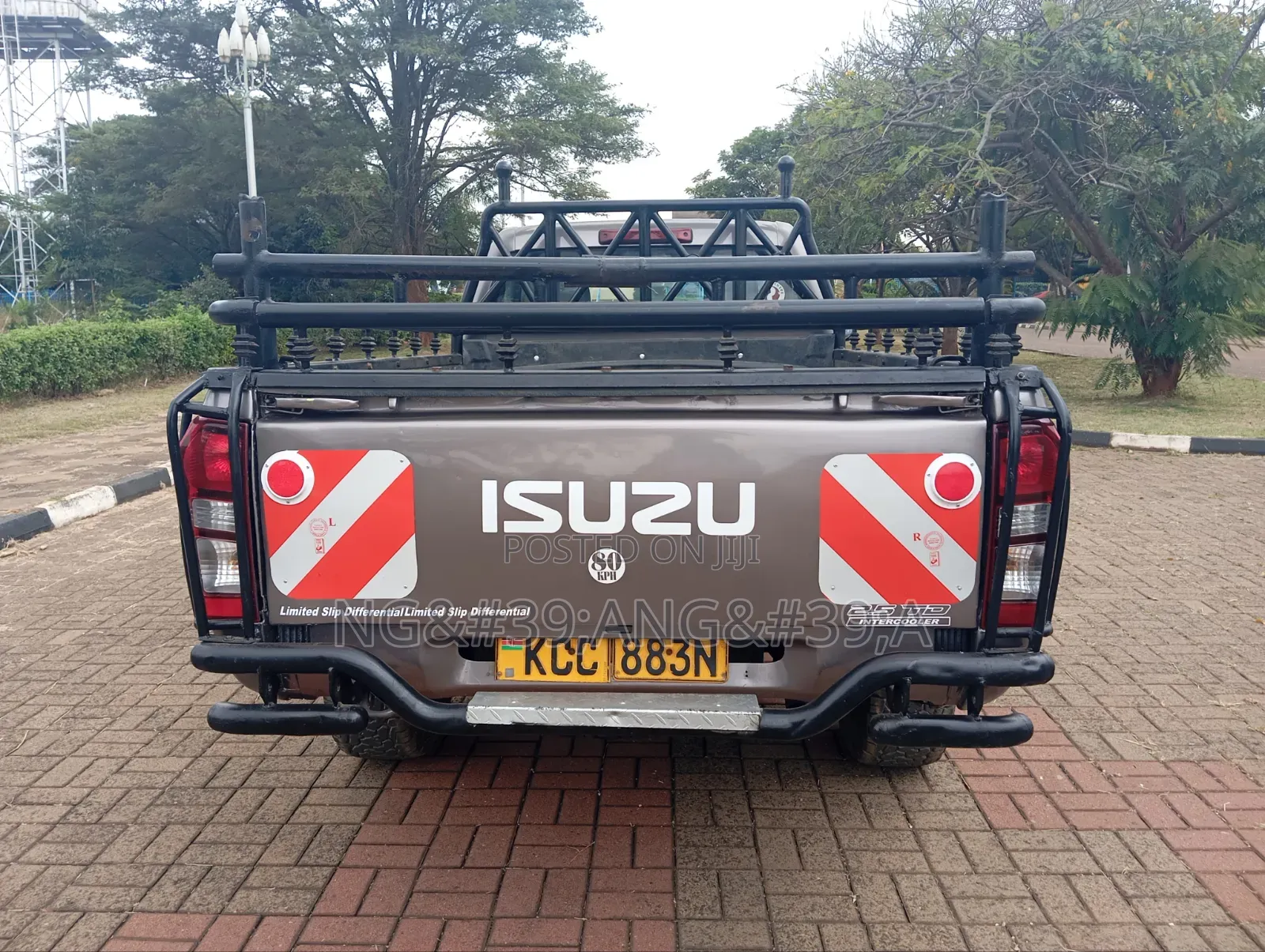 Isuzu D-MAX 2015
