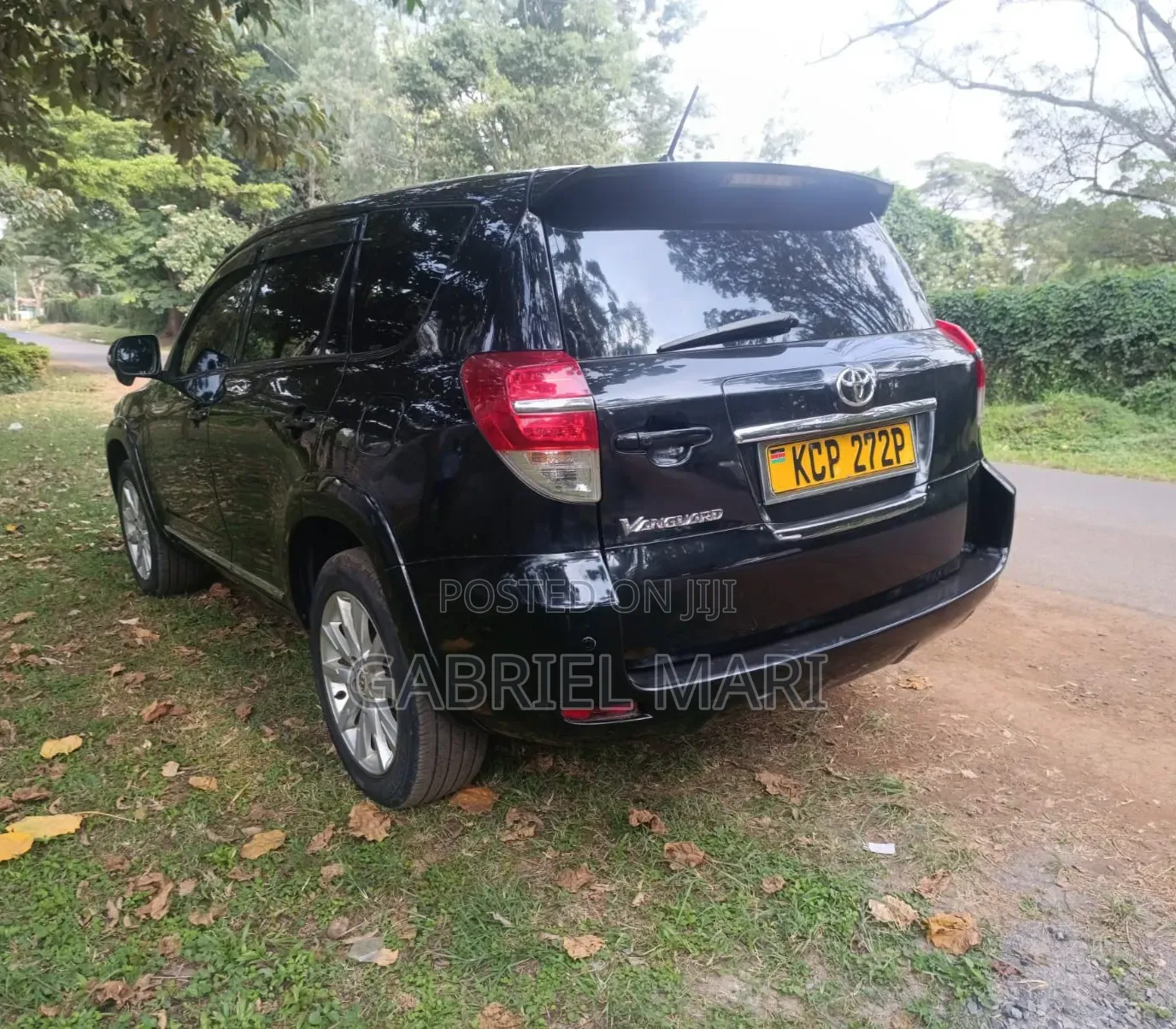 Toyota Vanguard 2010 Black