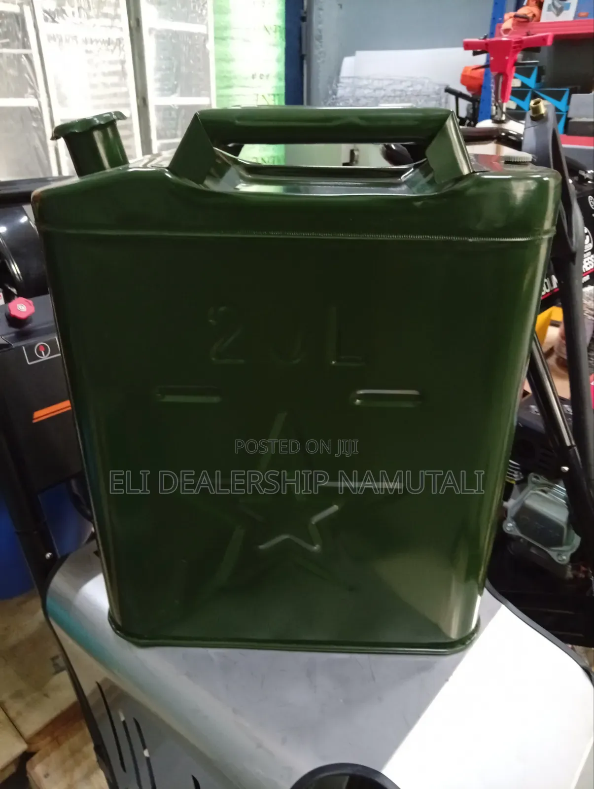 Professional Grade Metal Jerry Can/Long-Lasting Fuel Storage 20l