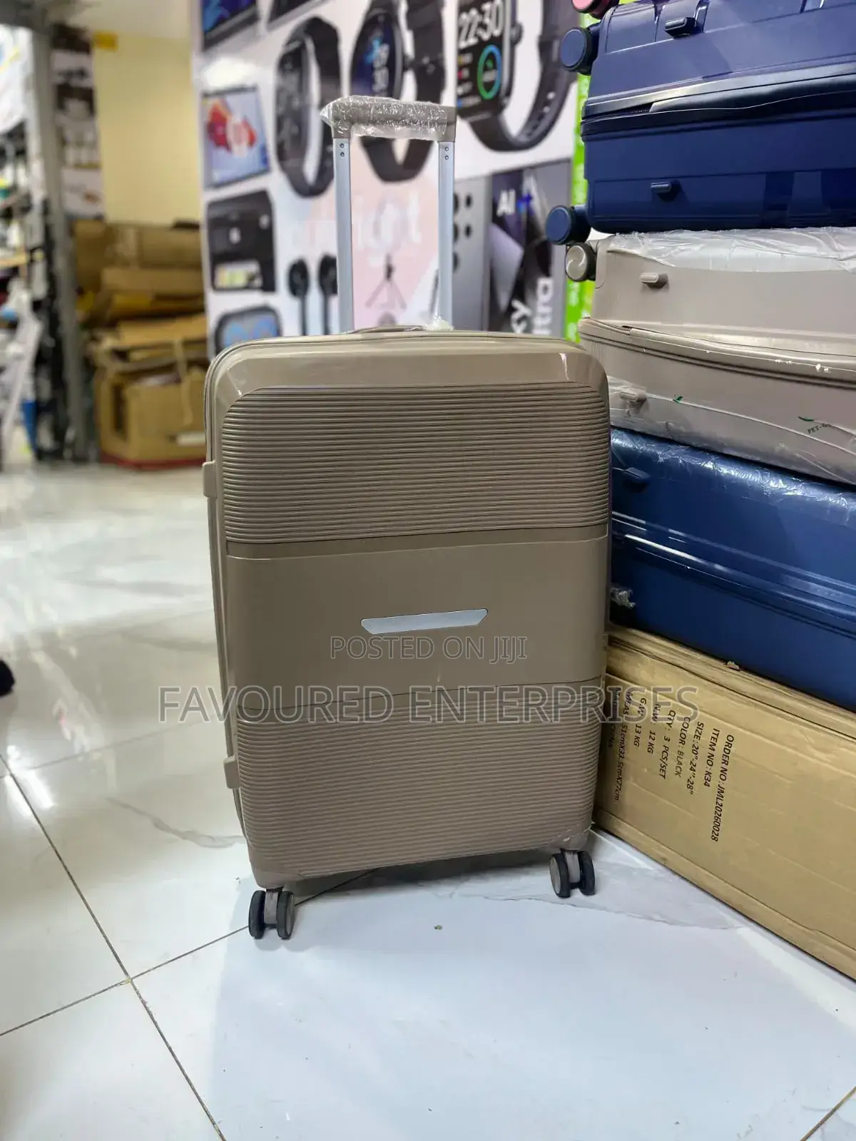 Large Unbreakable Rubber Suitcases Capacity *23kg