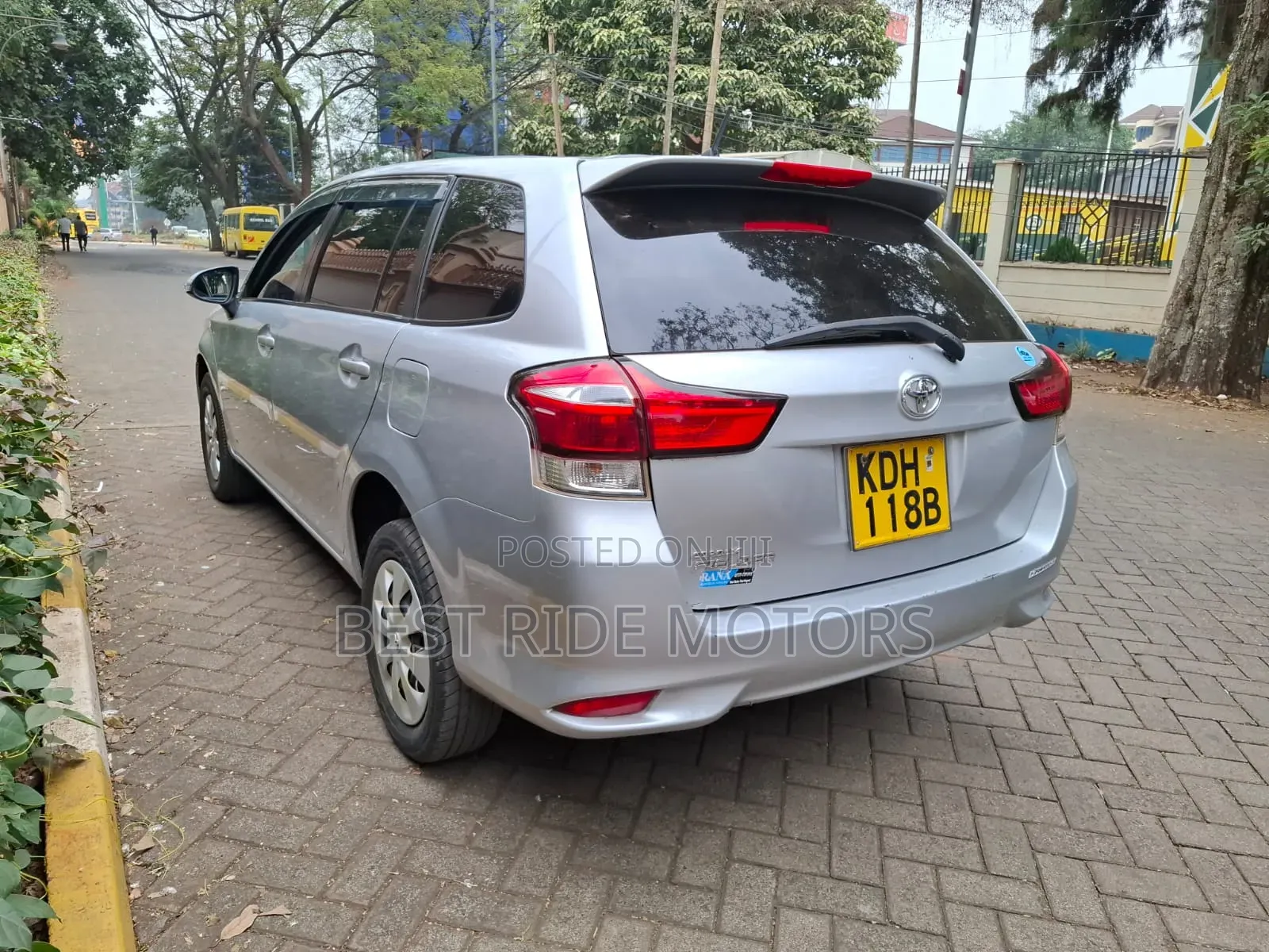 Toyota Corolla Fielder 1.5 Petrol FWD 2016 Silver