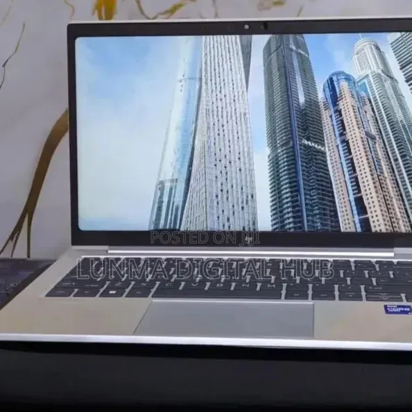 Laptop HP EliteBook 830 G5 8GB Intel Core i5 SSD 256GB