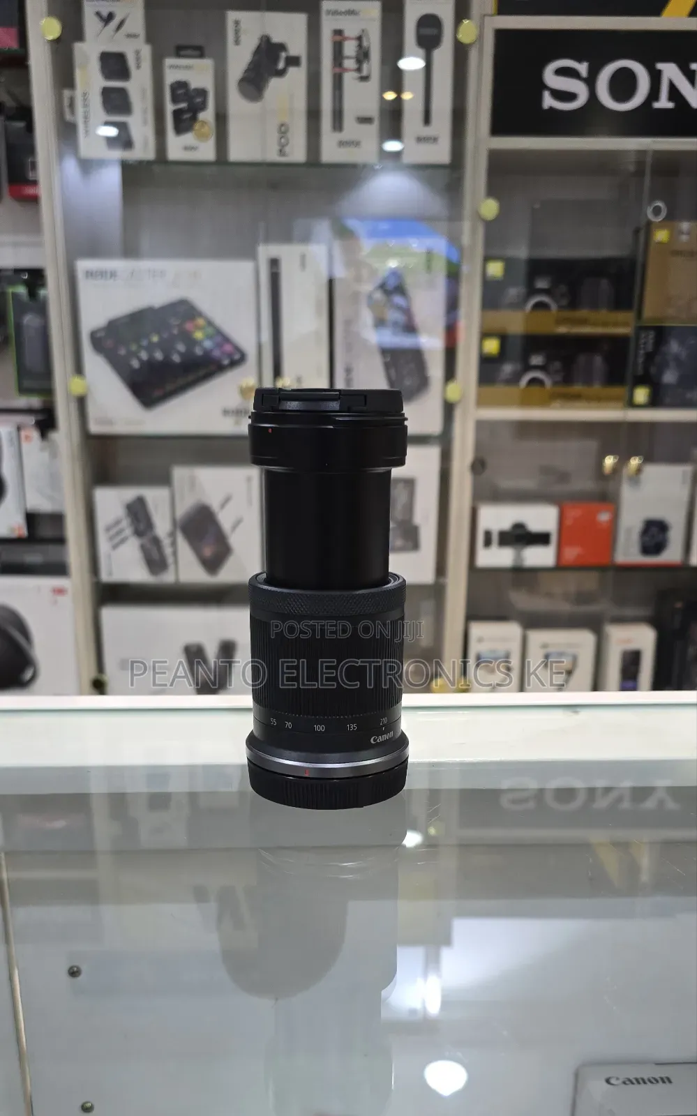 Canon Rf-S 55-210mm F/5-7.1 Is STM Lens (Canon Rf)