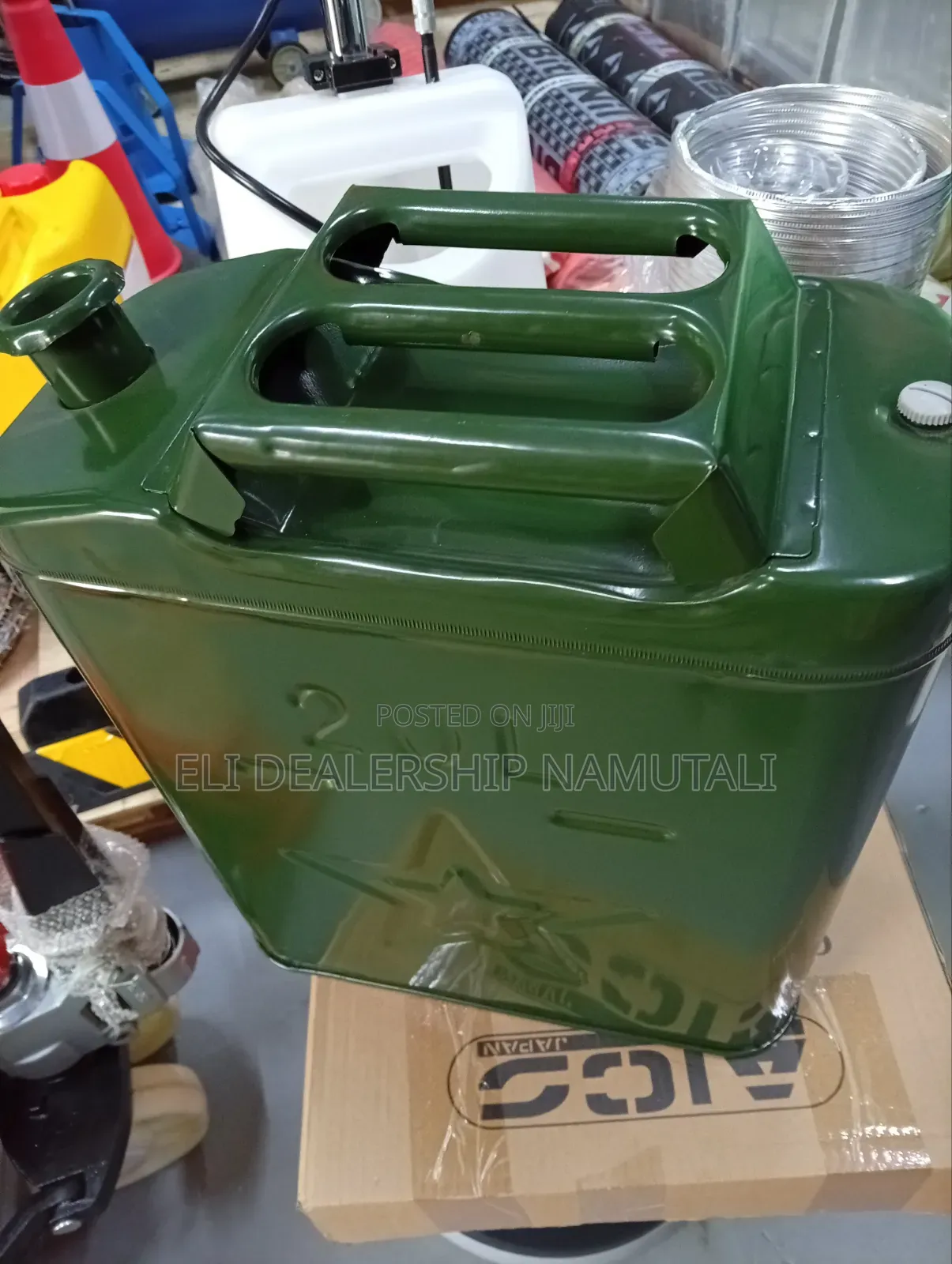Premium Metal Fuel Can With Leak-Proof Cap 20l