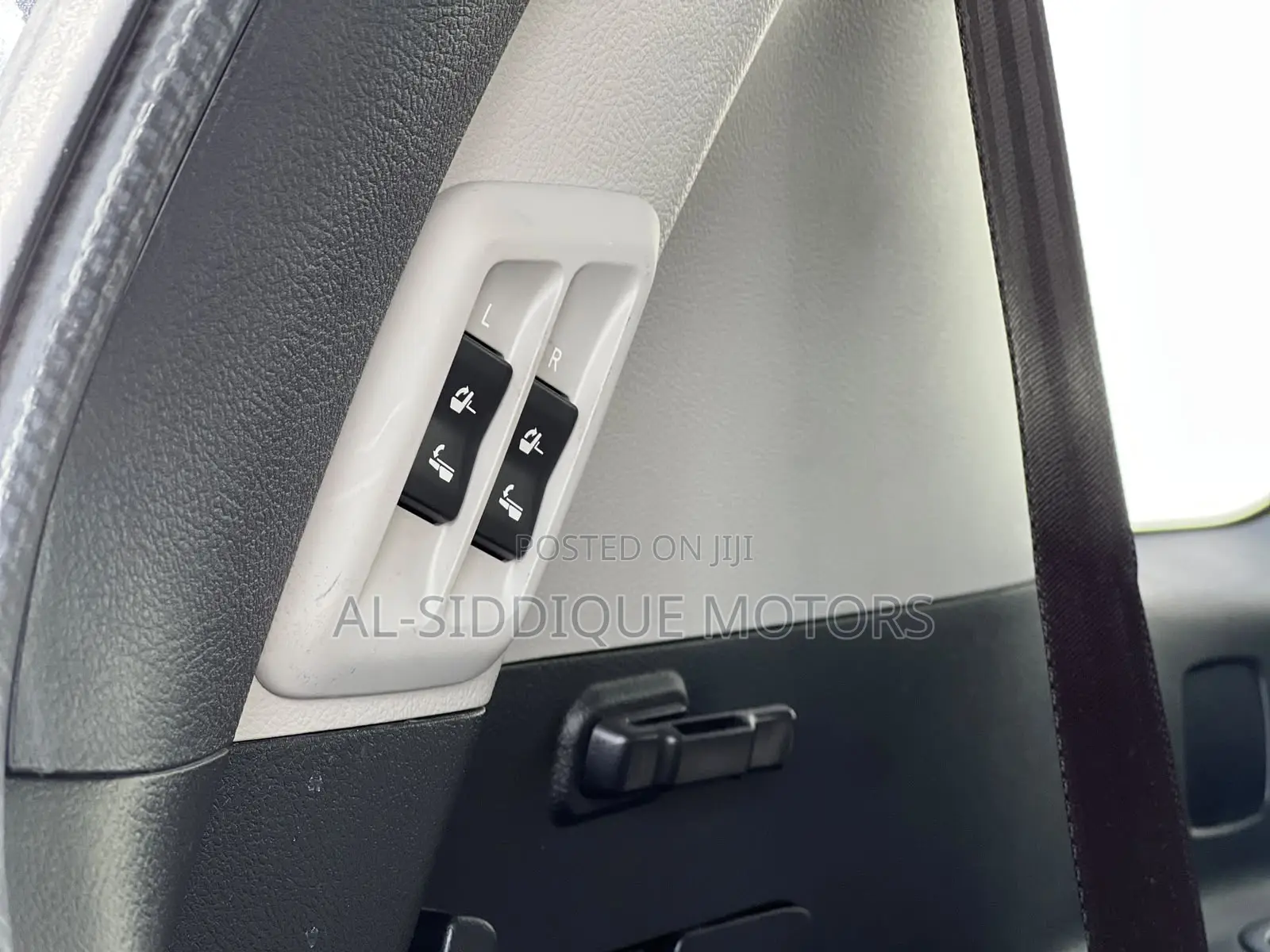 Toyota Land Cruiser Prado 2.7 2019 Black