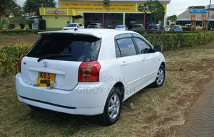 Toyota Corolla RunX 2006 White