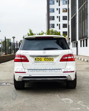 Mercedes-Benz M Class ML350 4MATIC 4dr SUV AWD 2014 White