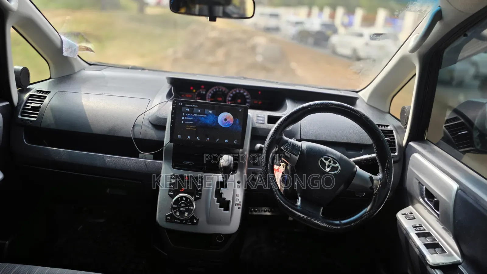 Toyota Voxy 2012 Red