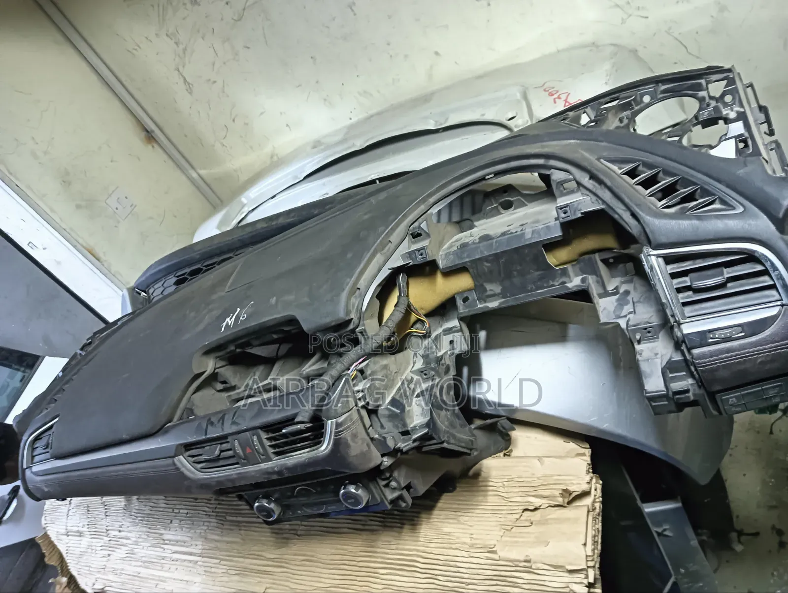 Dashboard Mazda Atenza