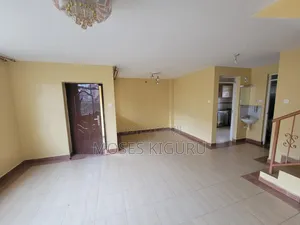 4bdrm Townhouse / Terrace in Kimbo for rent