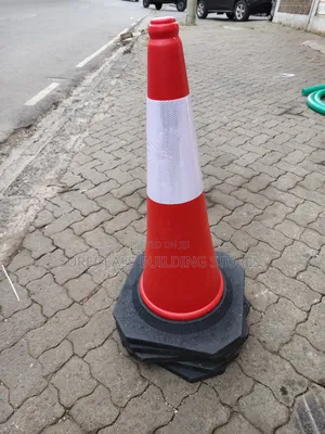 High-visibility Traffic Cones, 75cm