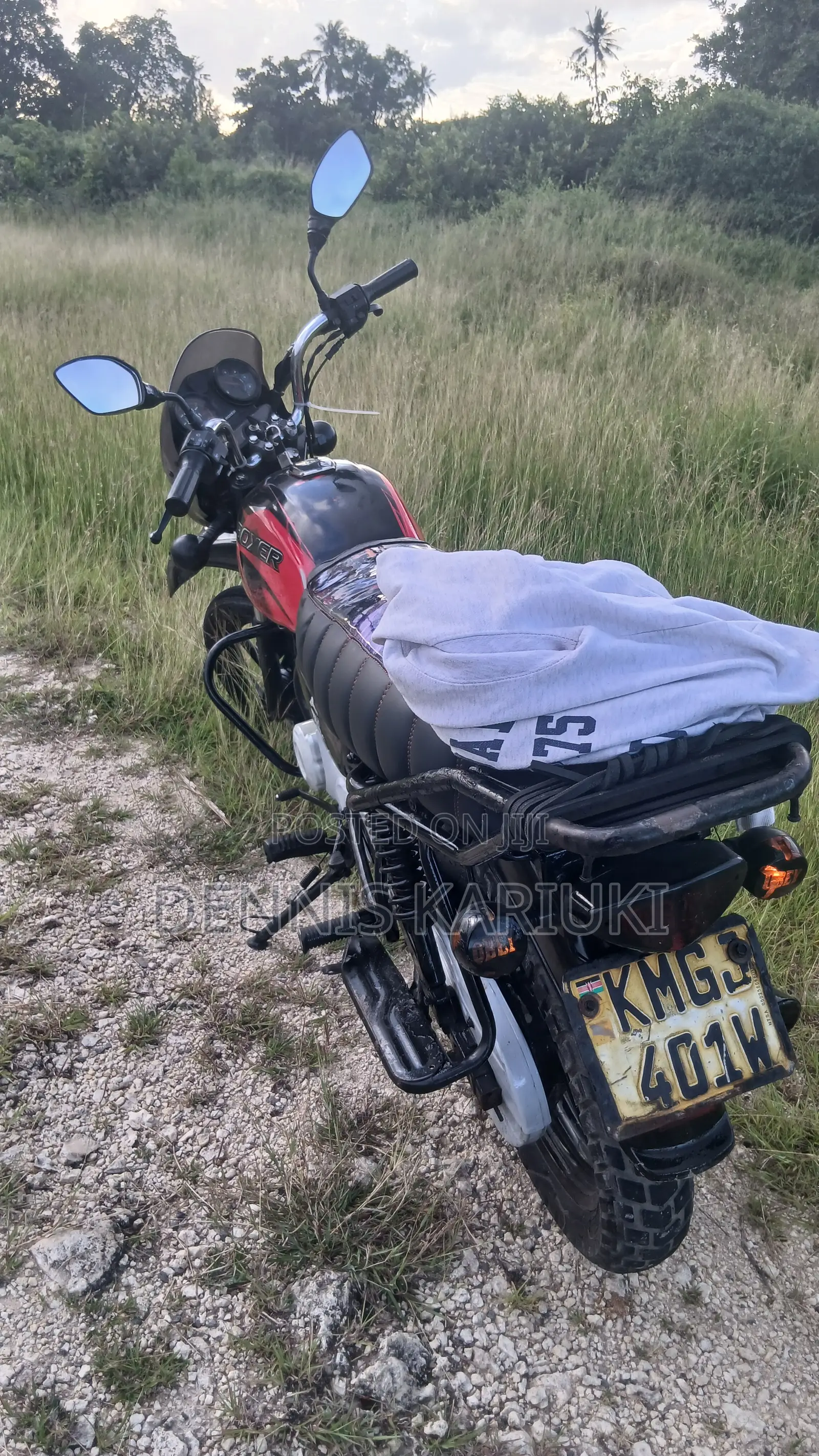 Bajaj Boxer X125 2023 Red