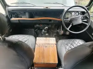 Land Rover Defender 1987 Green