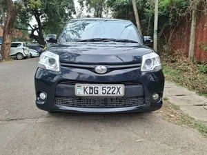 Toyota Sienta 2014 Black