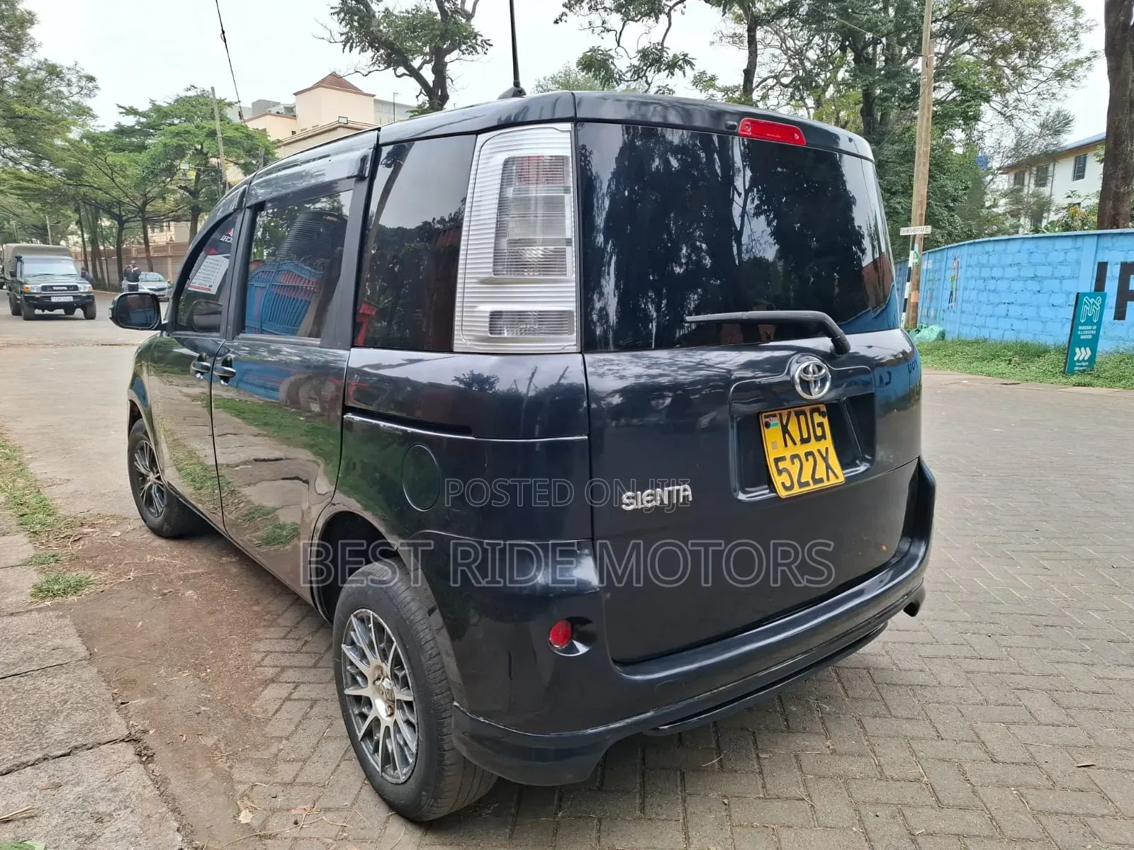 Toyota Sienta 2014 Black