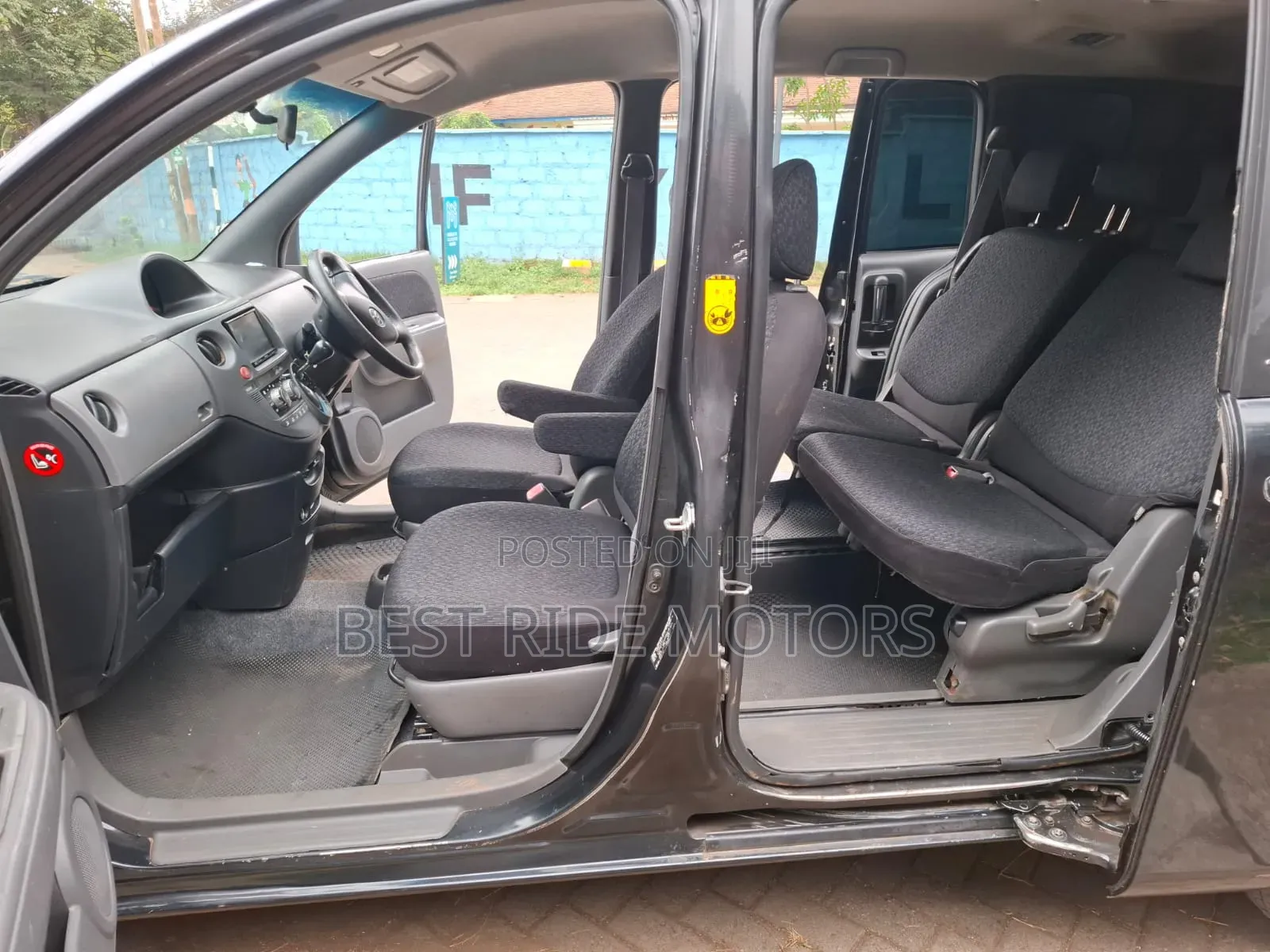 Toyota Sienta 2014 Black