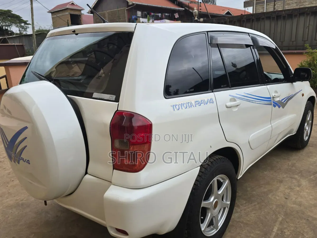Toyota RAV4 2002 White