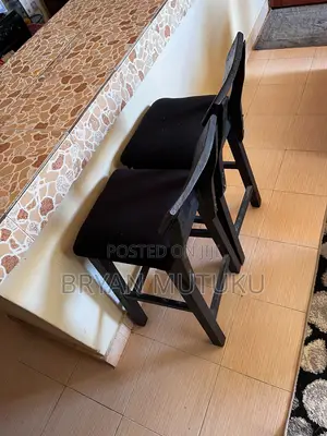 Modern L-Shaped Sofa Set With Carpet Counter Chairs – KSH 35,000