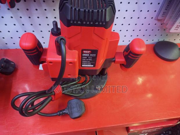 Efftool Plunge Electric Wood Router. Electric Router - main view
