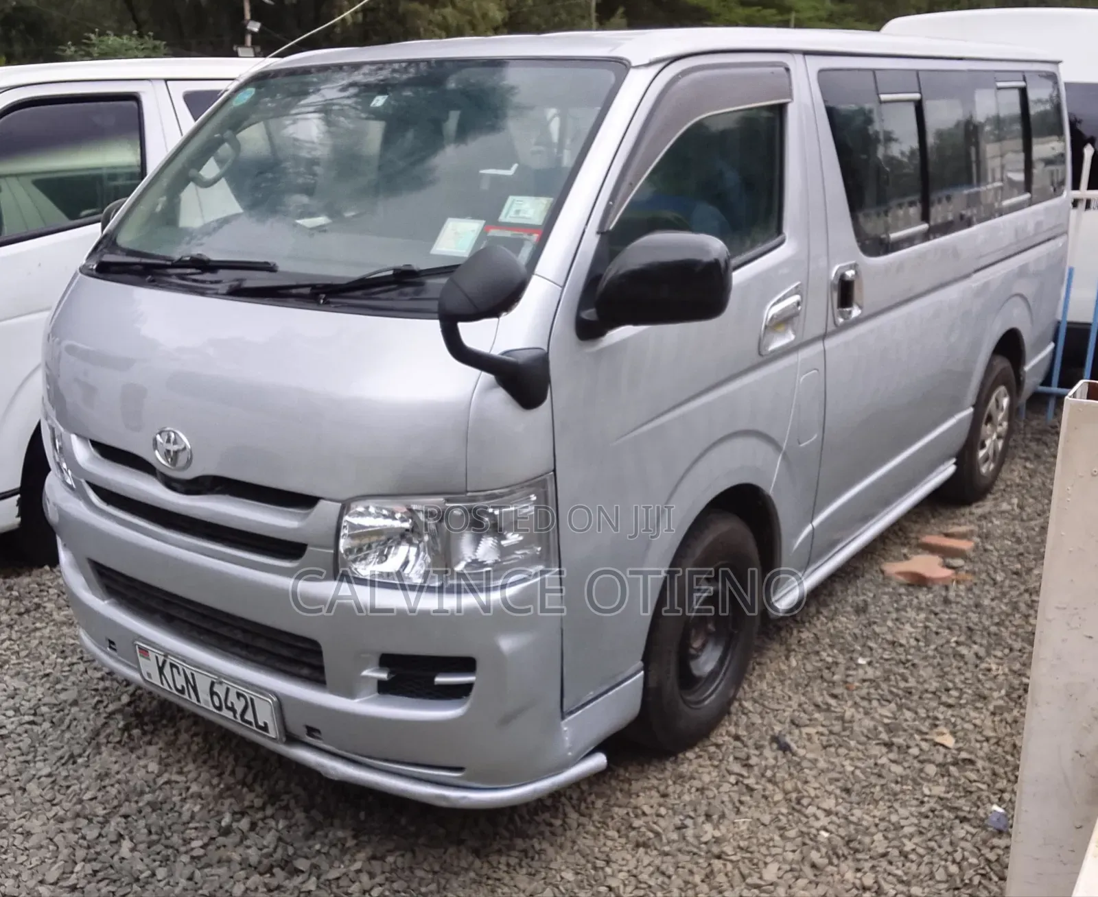Toyota HiAce 2011 Silver