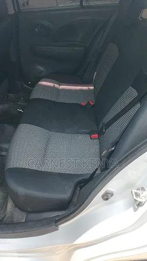 Nissan March 2018 Silver