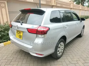 Toyota Corolla Fielder 2015 Silver