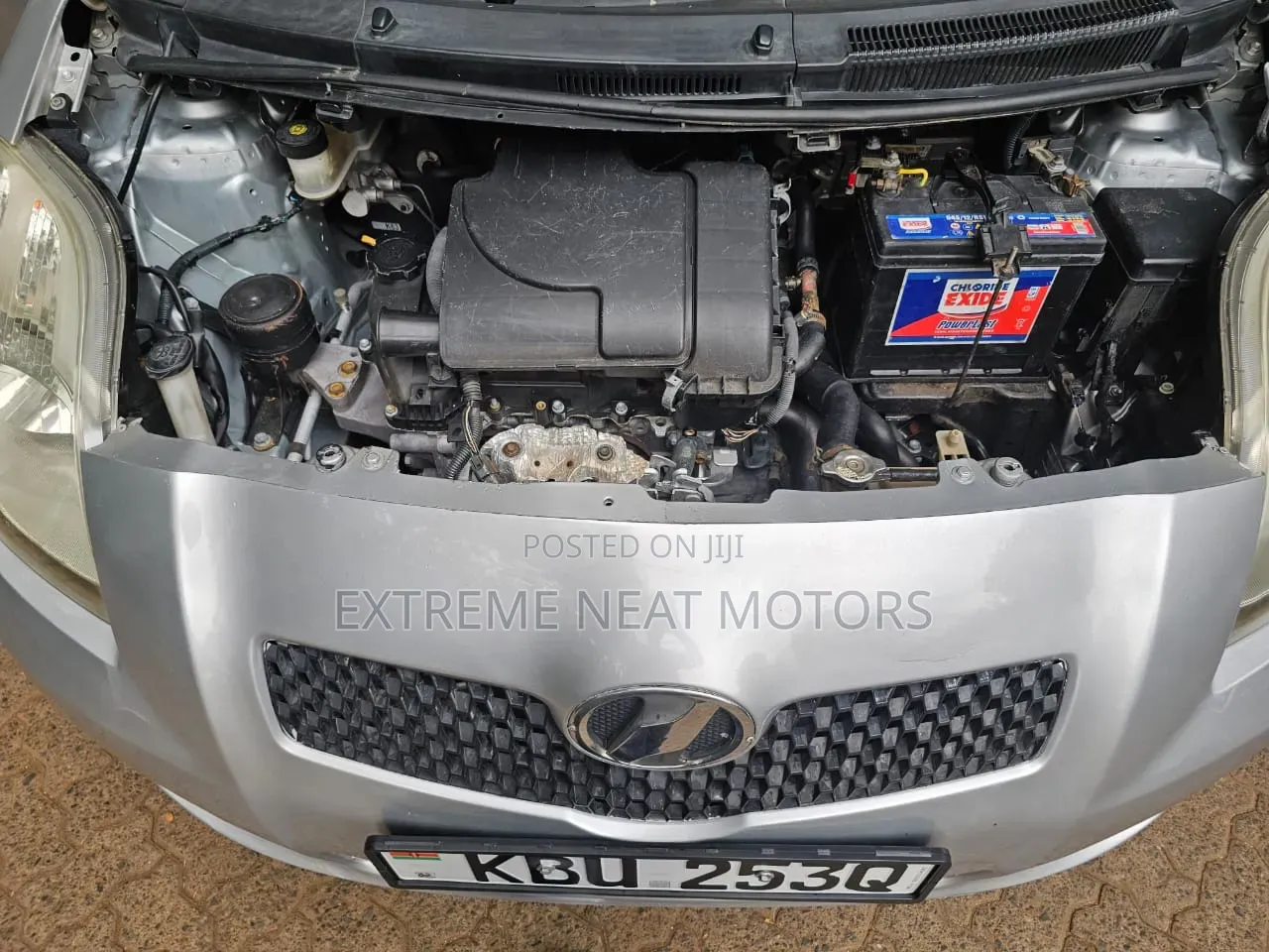 Toyota Vitz 2006 Silver