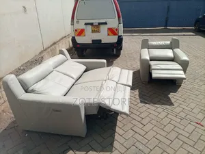 Nicoletti Electric Recliner